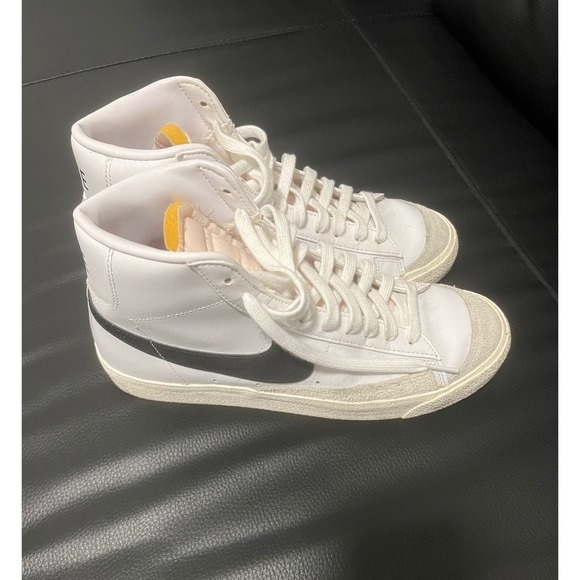 Nike Blazer Mid 77 Vintage style White Black Sneakers Shoes Mens